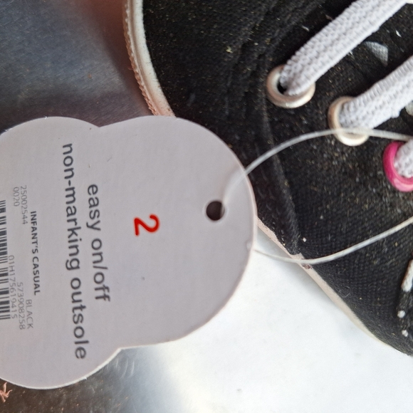 Baby shoes size 2 - Picture 2 of 2